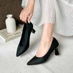 Giày cao gót bít - Mã Đặt Hàng G2311